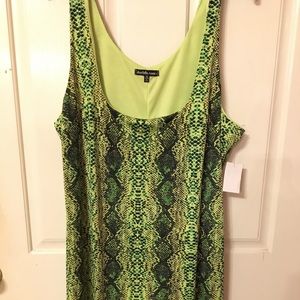 ✨Brand New✨ 💚Green dress💚